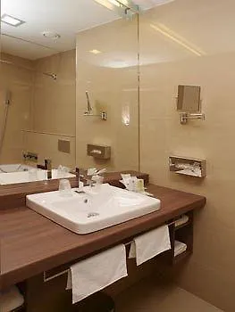 Готель Hotel Budweis 4*