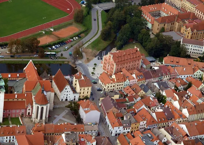 Готель Hotel Budweis 4*