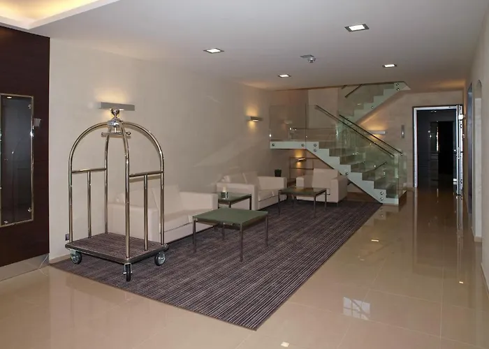 Готель Hotel Budweis 4*