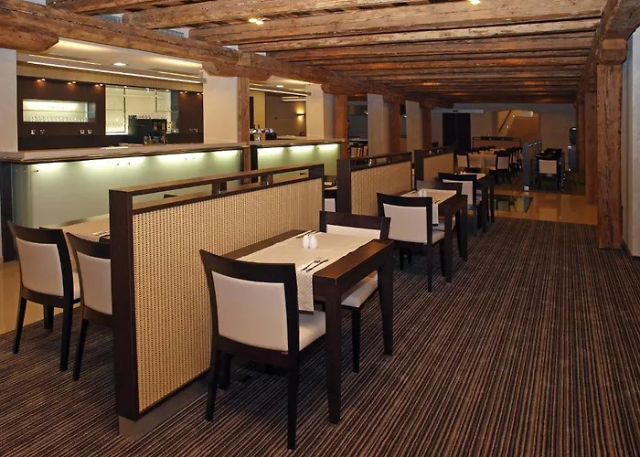 Готель Hotel Budweis Чеське Будєйовіце